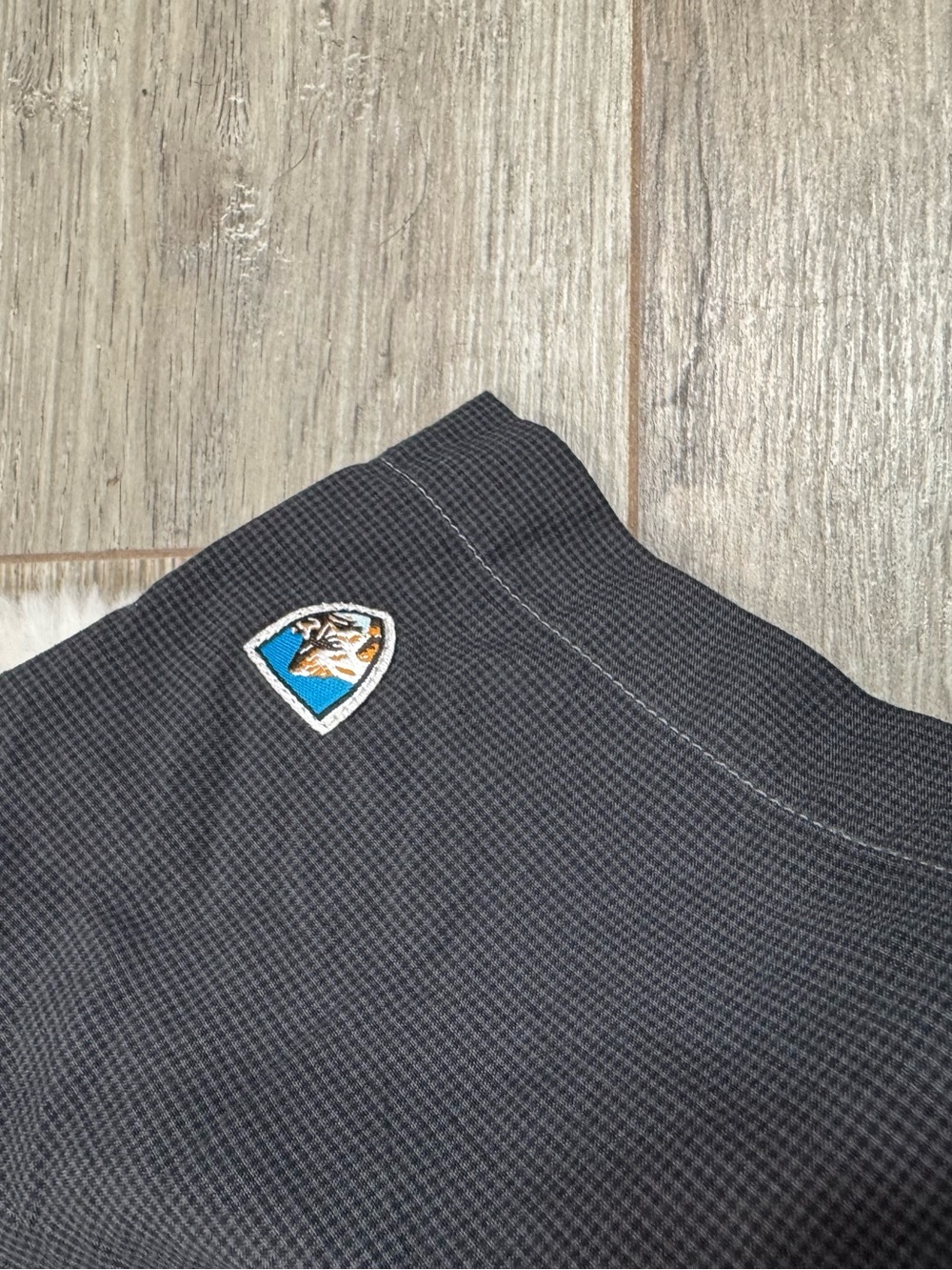 Kuhl Men's Gray Button-Up - Picture 6 of 6